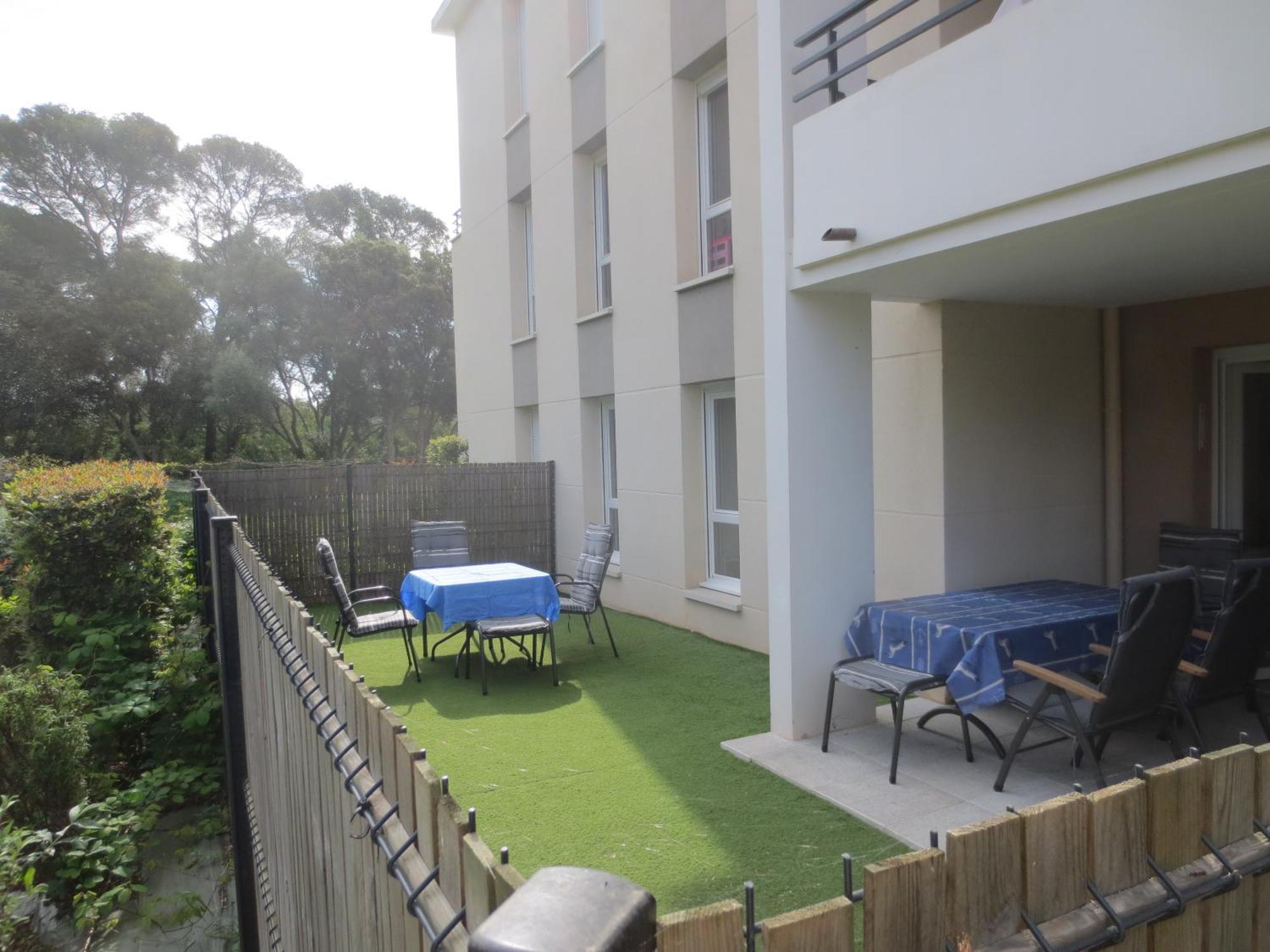 Apartamento Rez De Jardin T3 Recent Et Calme Au Nouvelles Terres A La Londe Les Maures Exterior foto